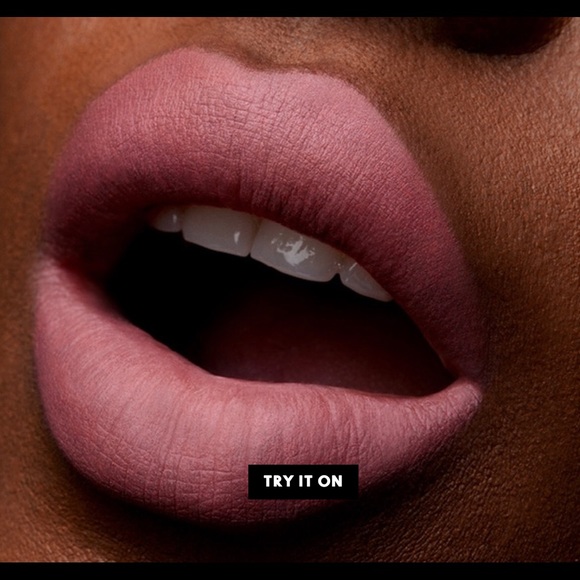 Mac Revernce Powder Kiss Lipstick - Picture 3 of 6